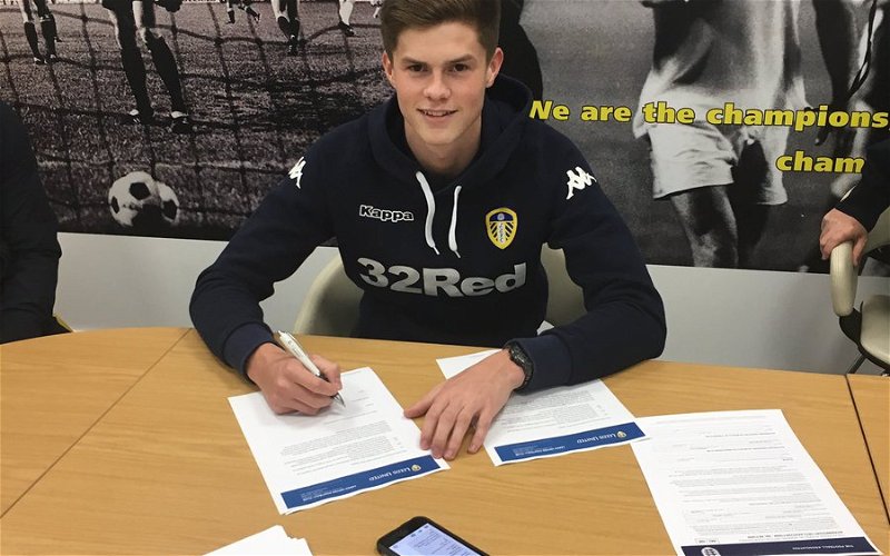 Image for Young full-back signs Leeds deal