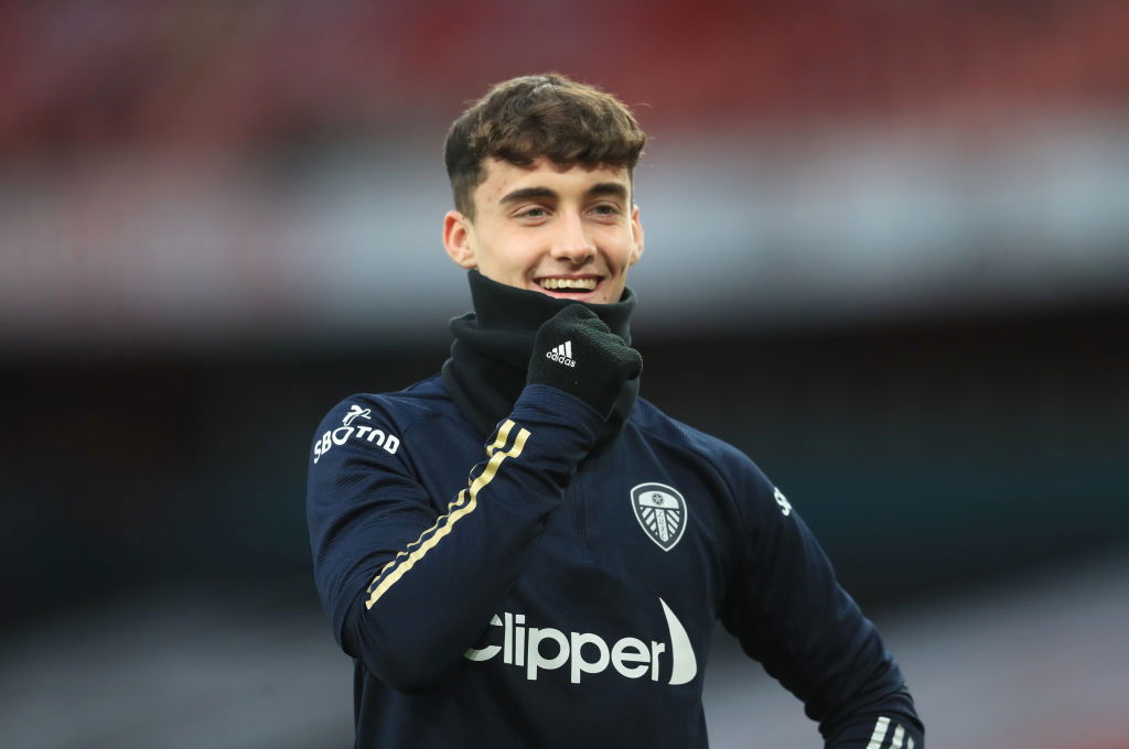  Pundit fires Leeds United transfer warning following surprising Elland Road exit