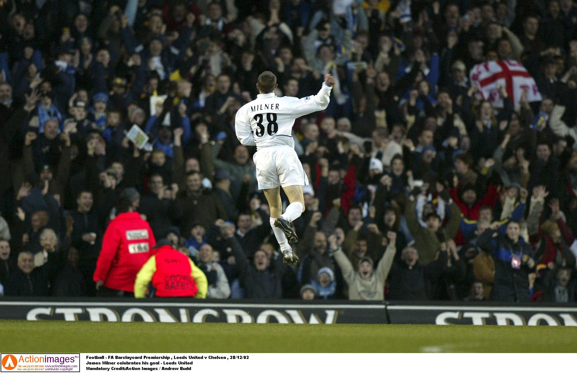  Jonathan Woodgate reacts with two-word message to brilliant Leeds United memory