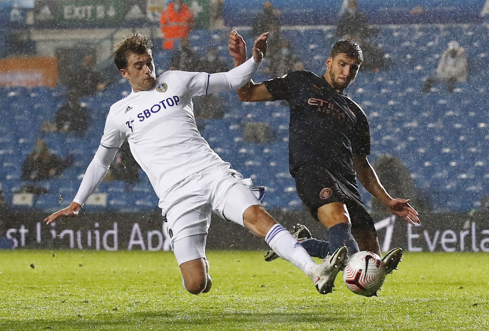  3 players Leeds United could target in January to support Patrick Bamford through 2022