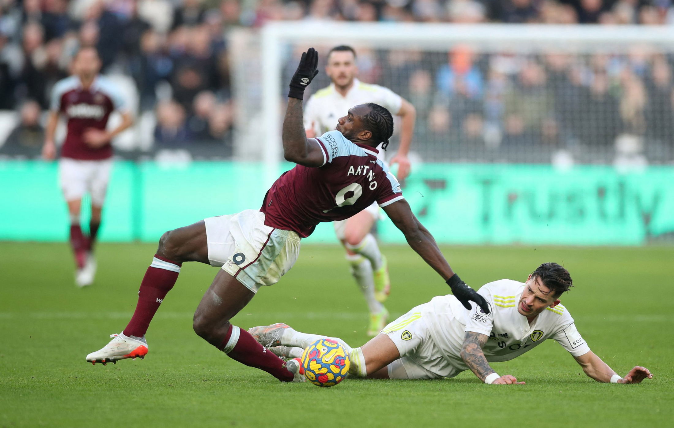  ‘Naughty’ – West Ham man reveals interesting VAR exchange with Leeds’ Stuart Dallas