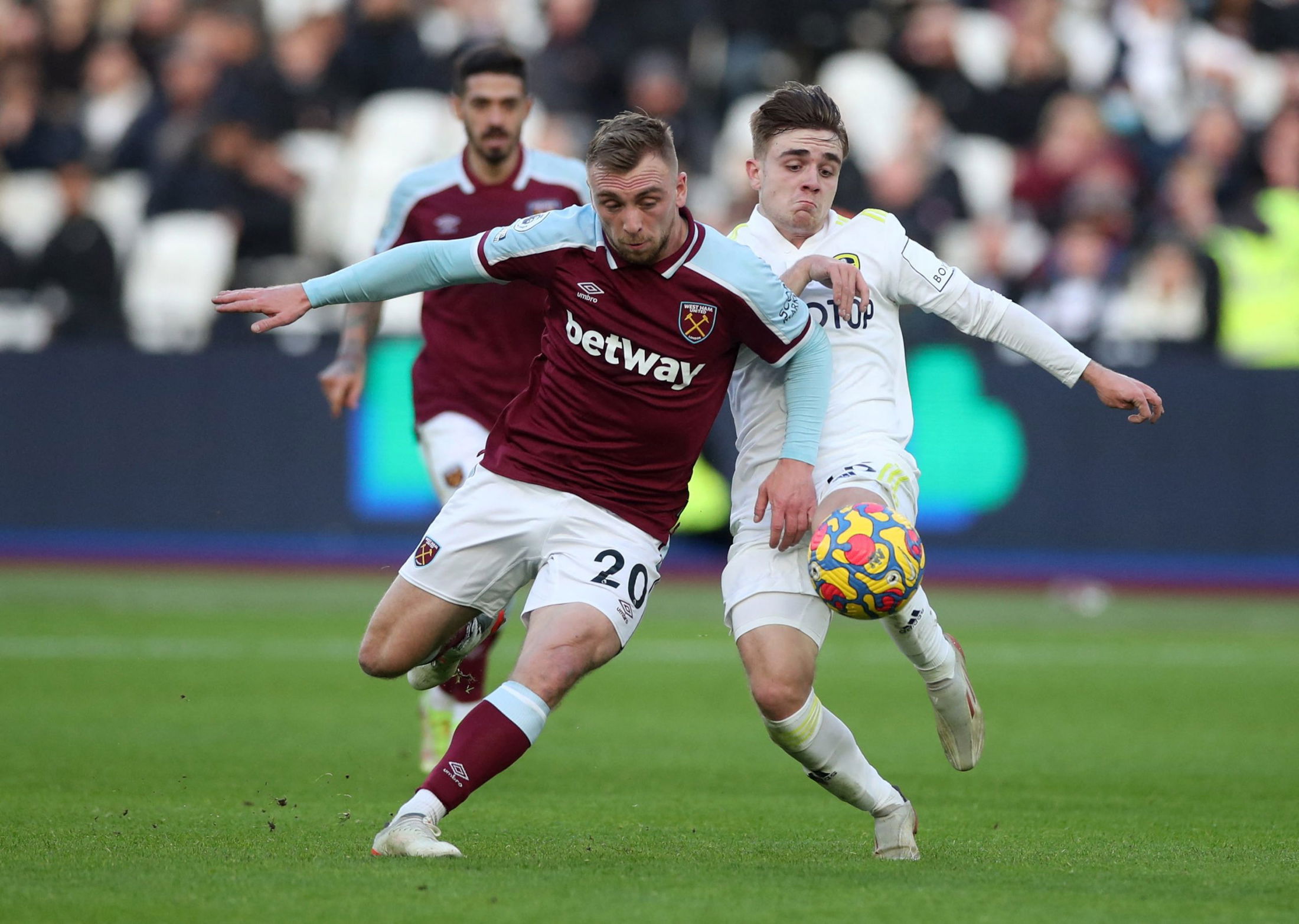  Micah Richards heaps praise on Leeds United ace following ‘tough’ West Ham outing