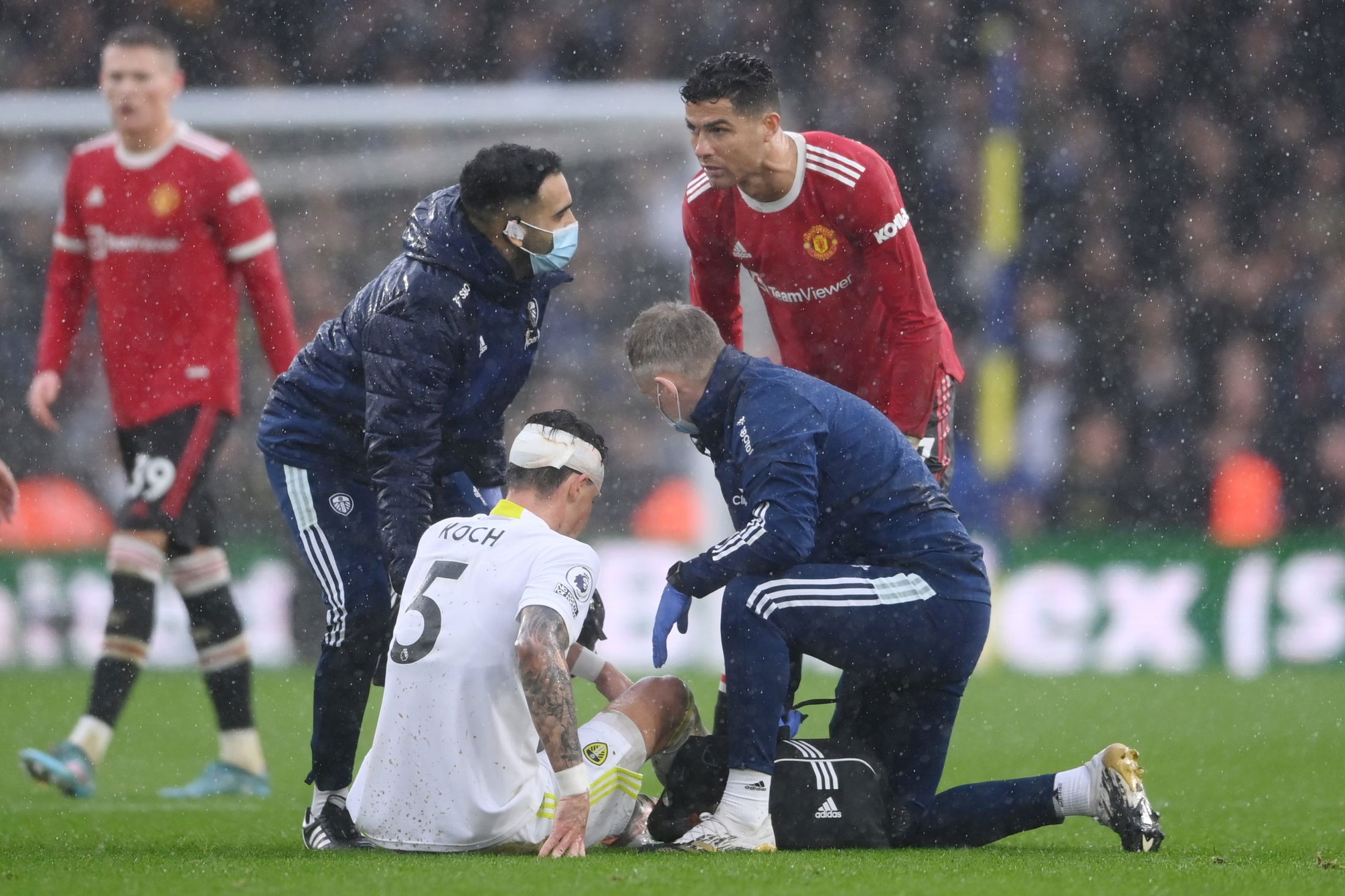  Leeds United player at the centre of debated topic following heavy Man United defeat