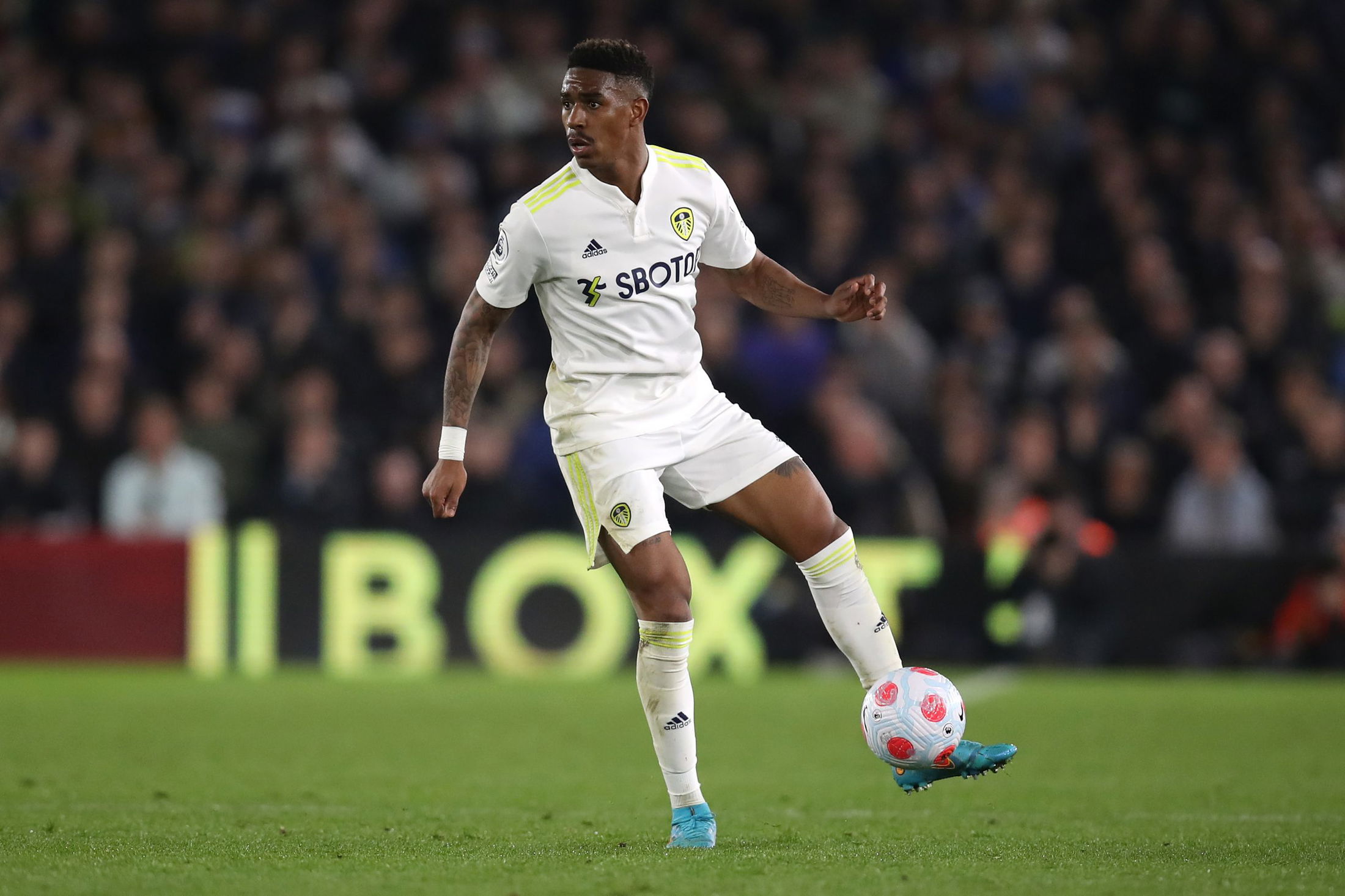 Junior Firpo makes forceful Leeds United admission ahead of 2022/23 season  - LeedsAllOver