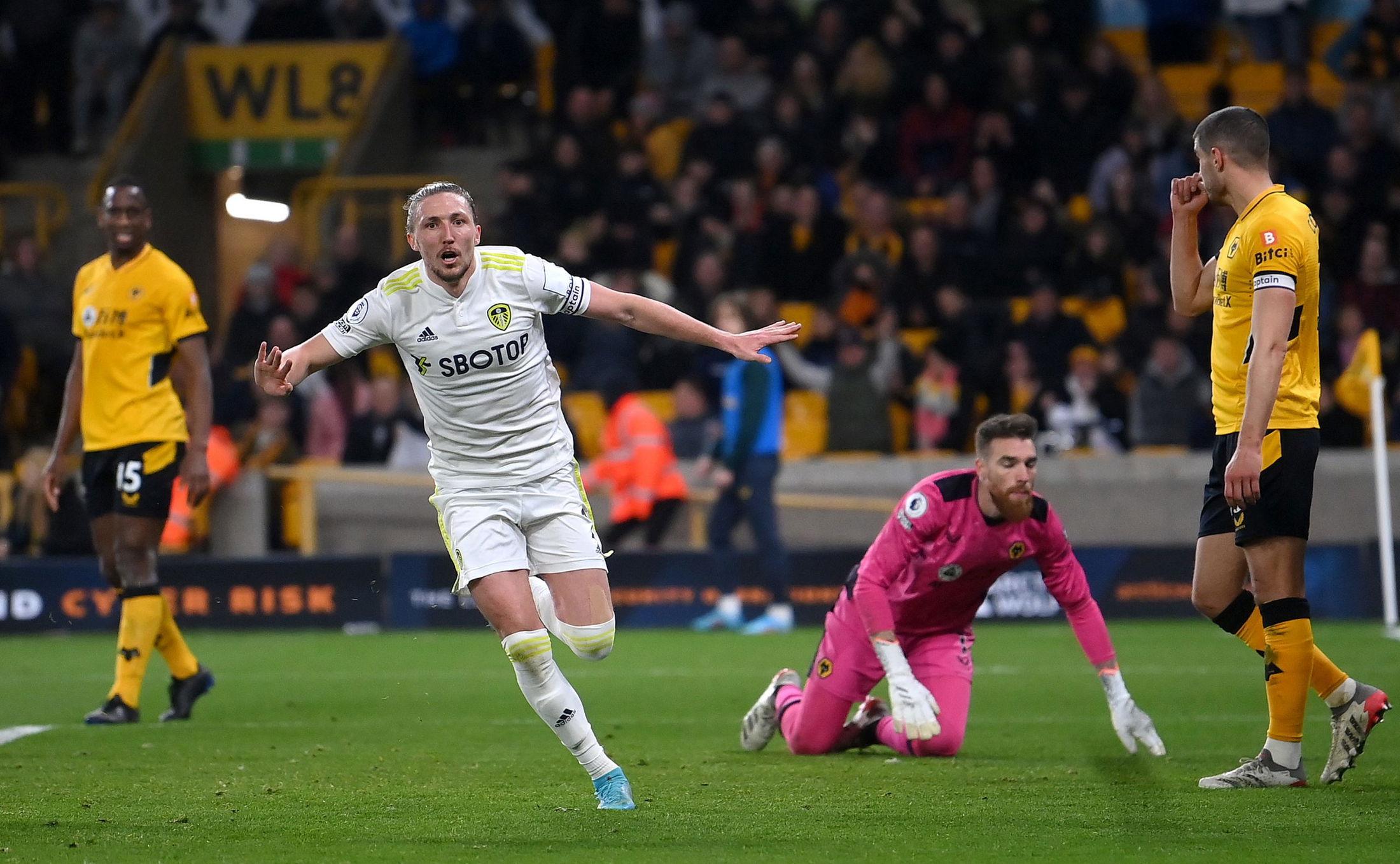  Quiz: 15 questions about Luke Ayling – How well do you know the Leeds United right-back?