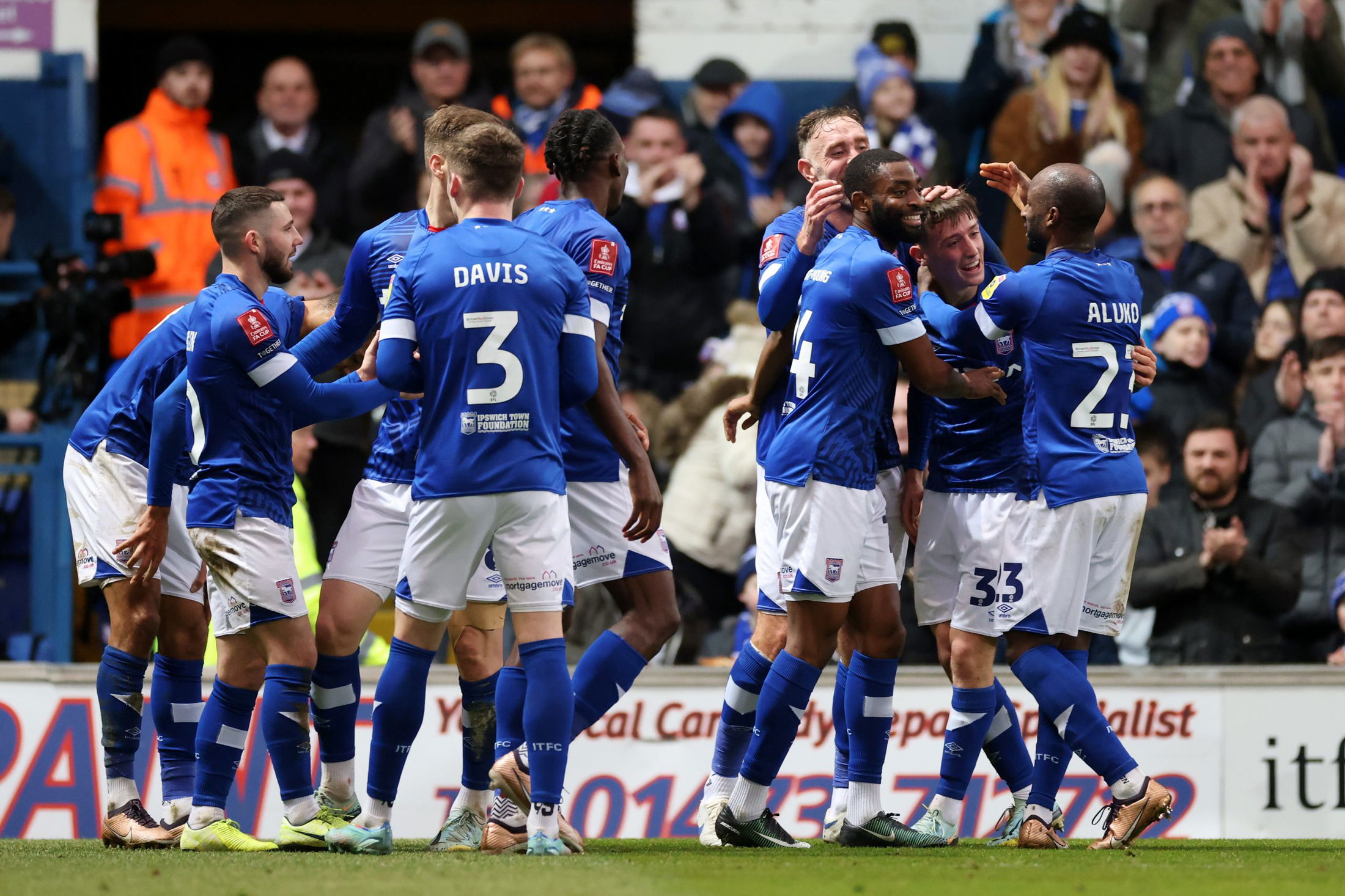 Ipswich Town share Marcelo Bielsa-style message to former Leeds United ...