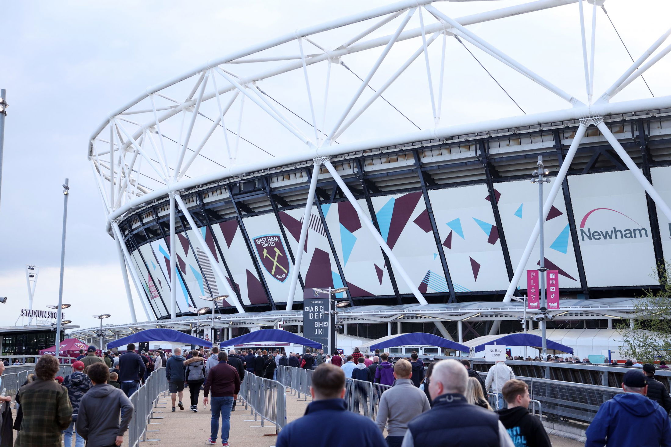 West ham v leeds best sale on tv