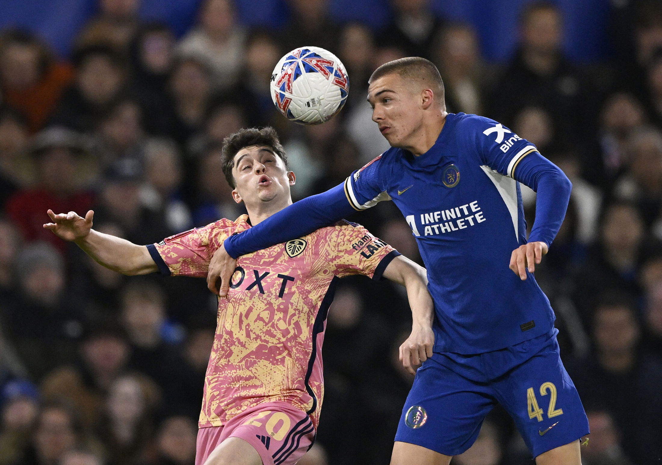 Leeds United keen on taking Chelsea youngster on loan in key position ...