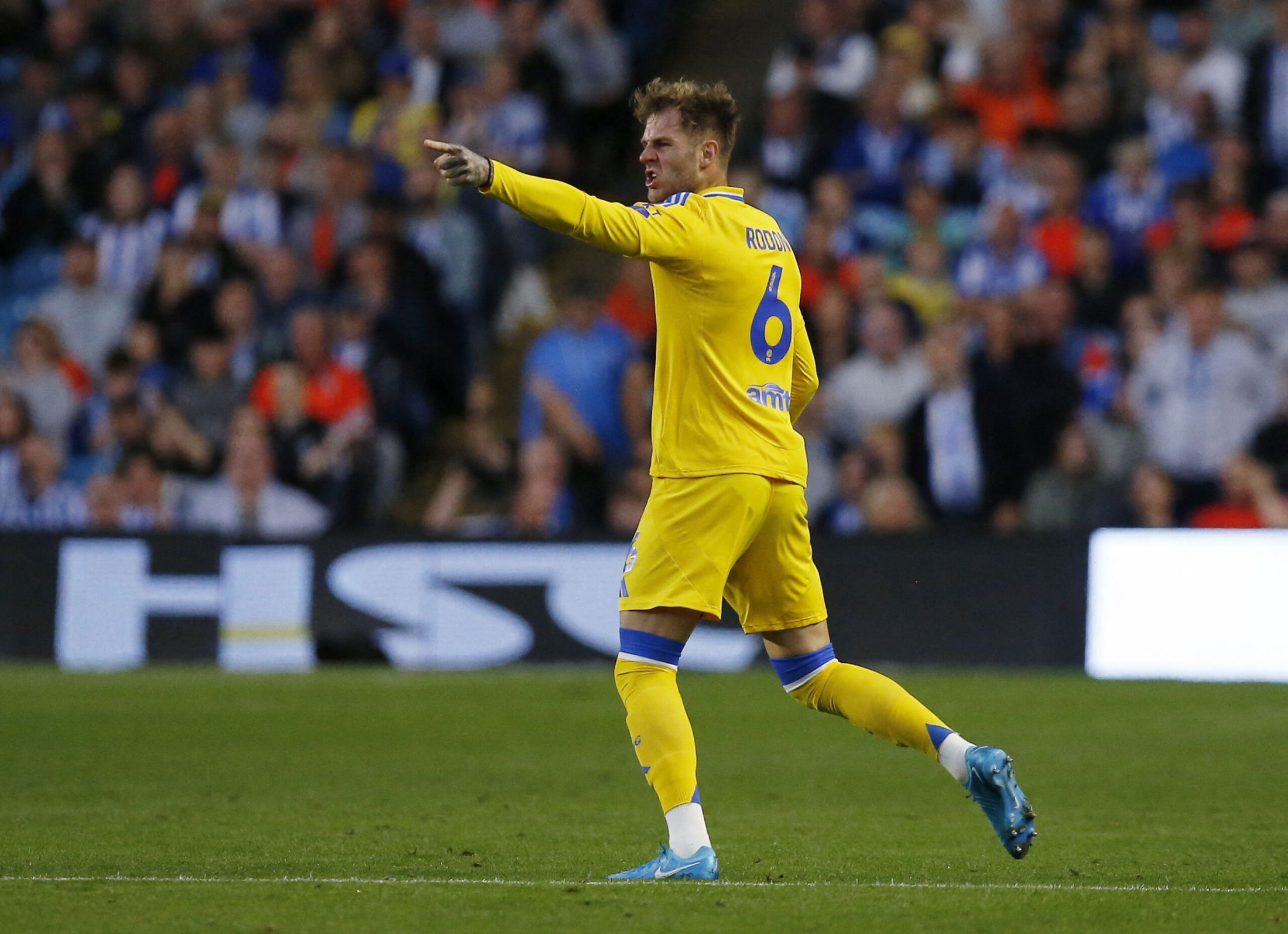 Leeds United concussion protocol update, “warrior” revealed to have hip