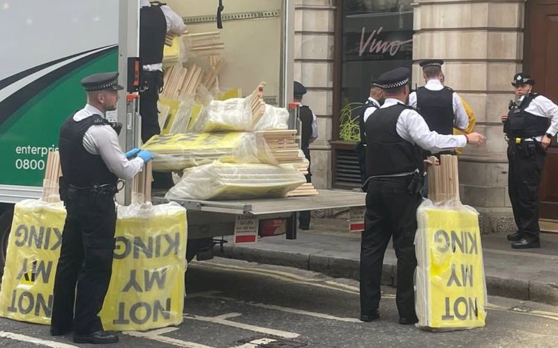 Image for Republicans arrested in London as police start summary detentions without charge