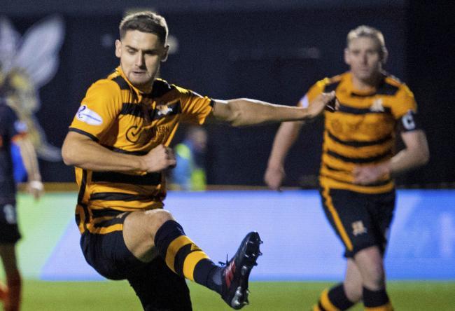 Celtic's very own Robbie Deas who's on loan to Championship club Alloa has grabbed his first senior career goal and salvaged a point in the club's 4-4 goal bonanza against Greenock Morton.