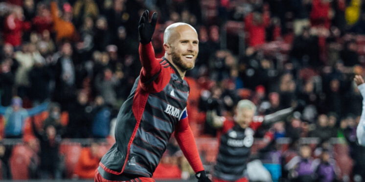 Toronto FC hopes new jerseys will please fans