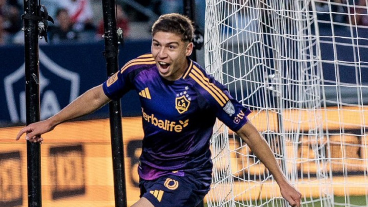 Greg Vanney’s LA Galaxy finally win first game of MLS season after 15-game winless start