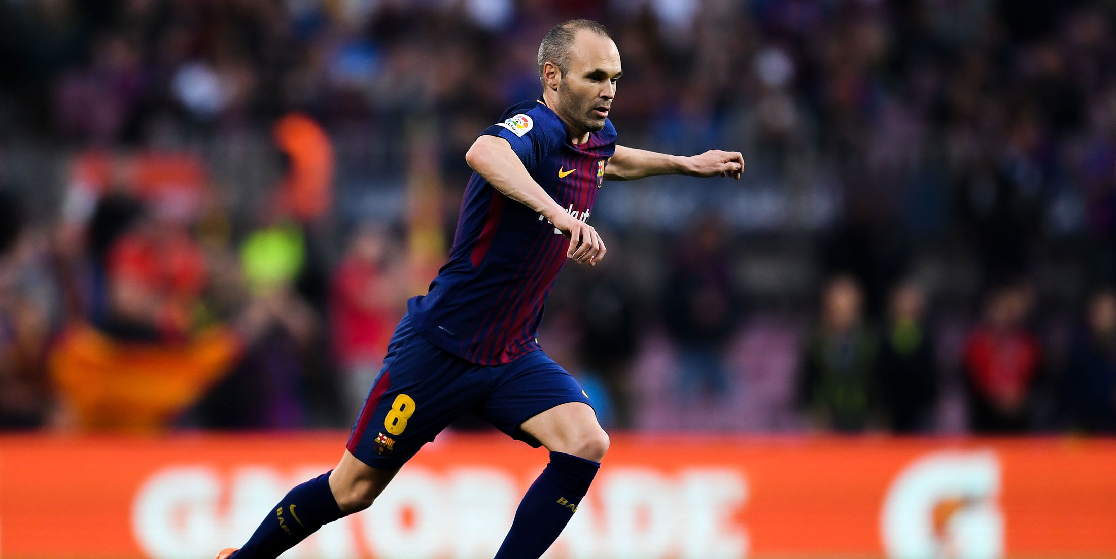 Где сейчас играет иньеста. Андрес Иньеста. Андрес Иньеста 2018. Iniesta 2022. Иньеста (Испания, Барселона).