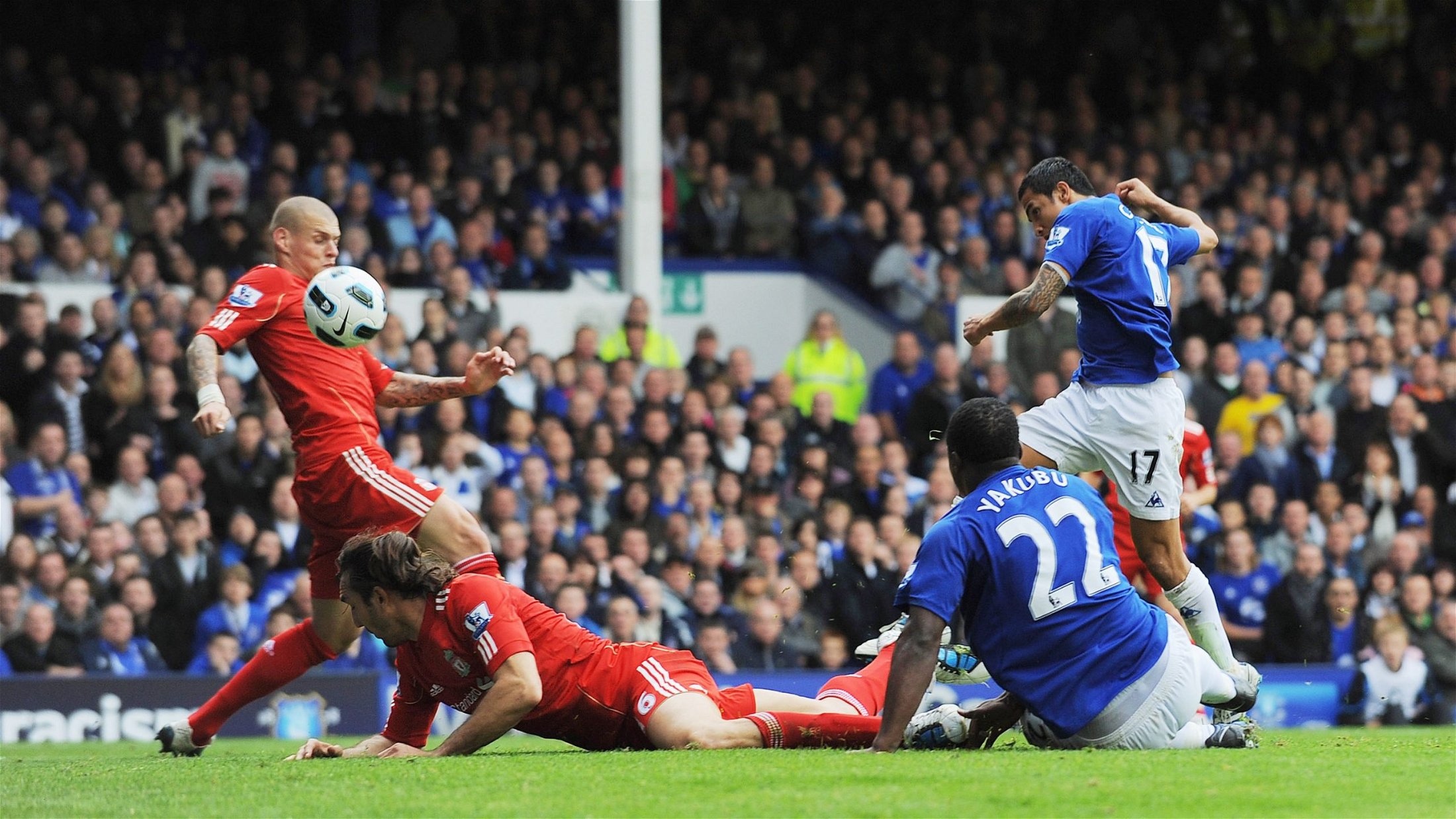 Everton beat Liverpool 2-0 at Goodison Park in October 2012 thanks ...