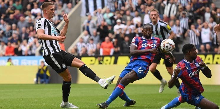 Sven-Botman-of-Newcastle-in-action-against-Crystal-Palace