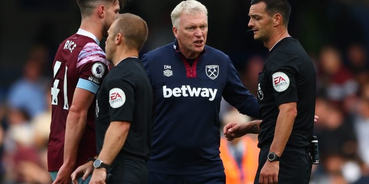 David-Moyes-is-furious-with-on-field-referee-Andy-Madley
