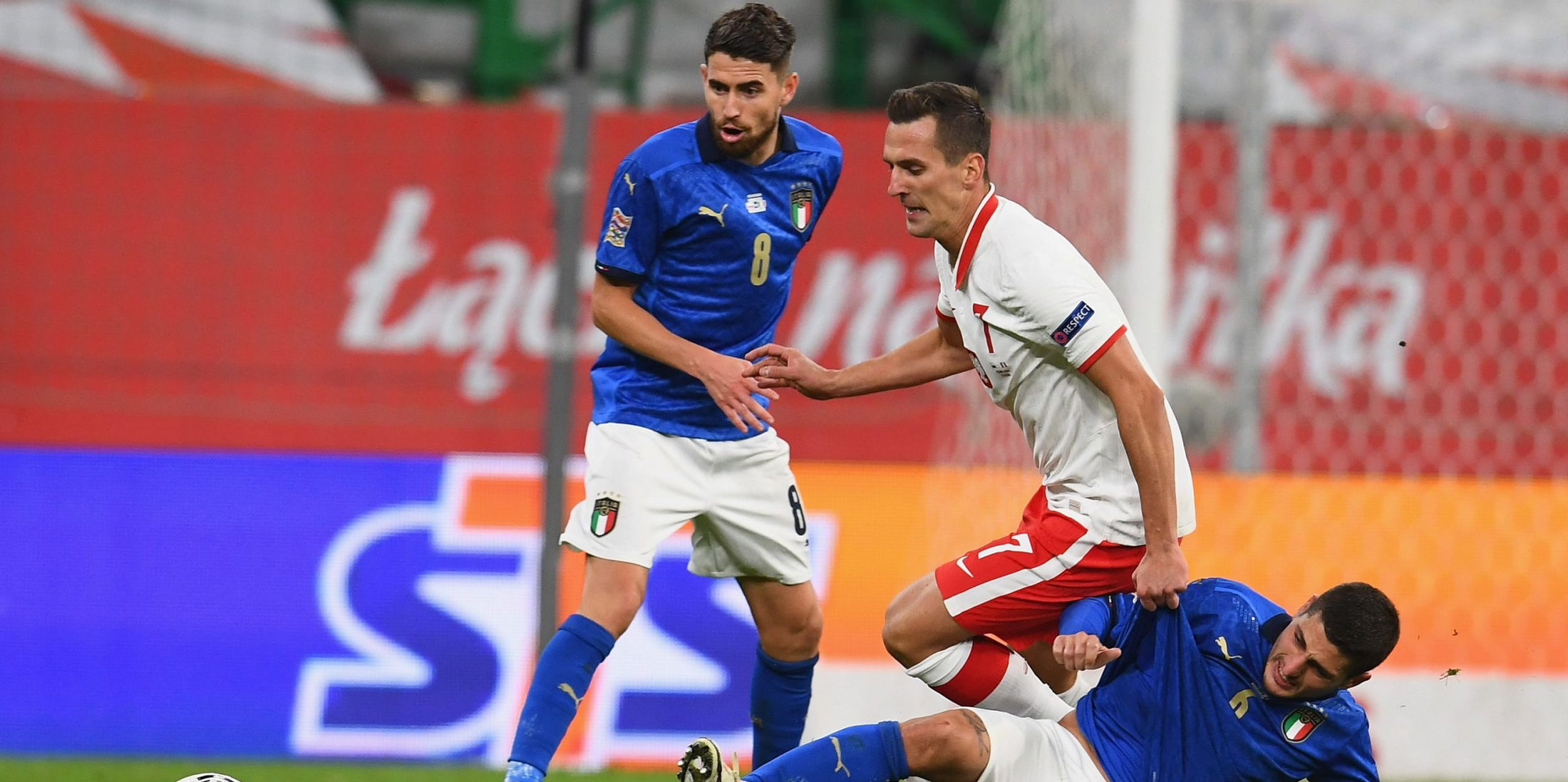 Everton Can Pull Off A Coup If They Make Their Move For Arkadiusz Milik Read Everton