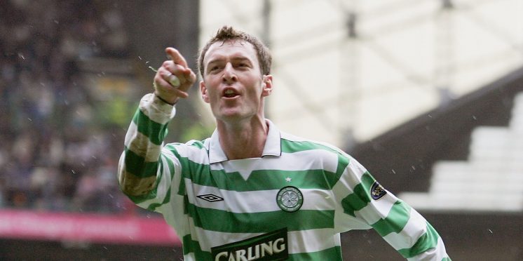 スポーツ Corinthian ProStars Chris Sutton Celtic Celtic Corinthian Special Release Football Figures for sale