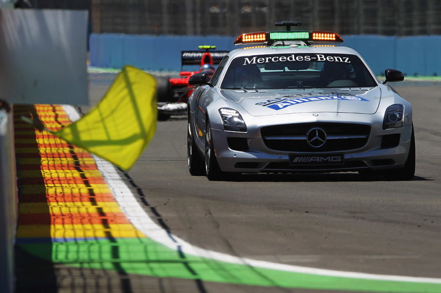 Спортивный регламент. Бернд Майландер. Майландер формула 1. Водитель Сейфти Кара ф1. Ф1 лучшие гонки.