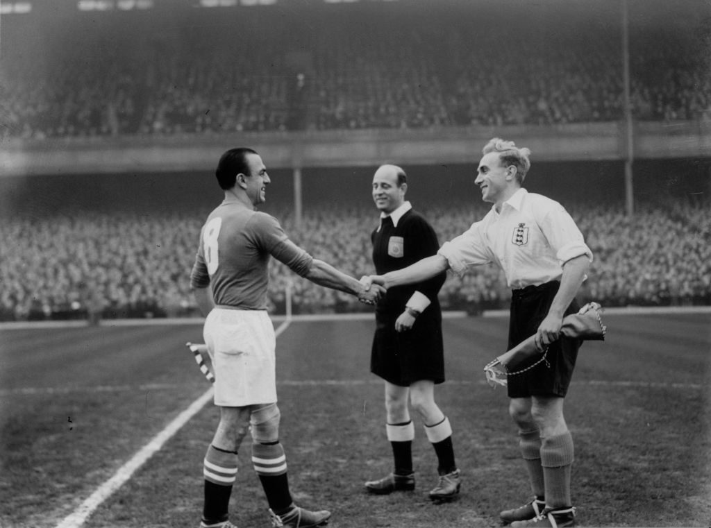 Central Press/Hulton Archive/Getty Images