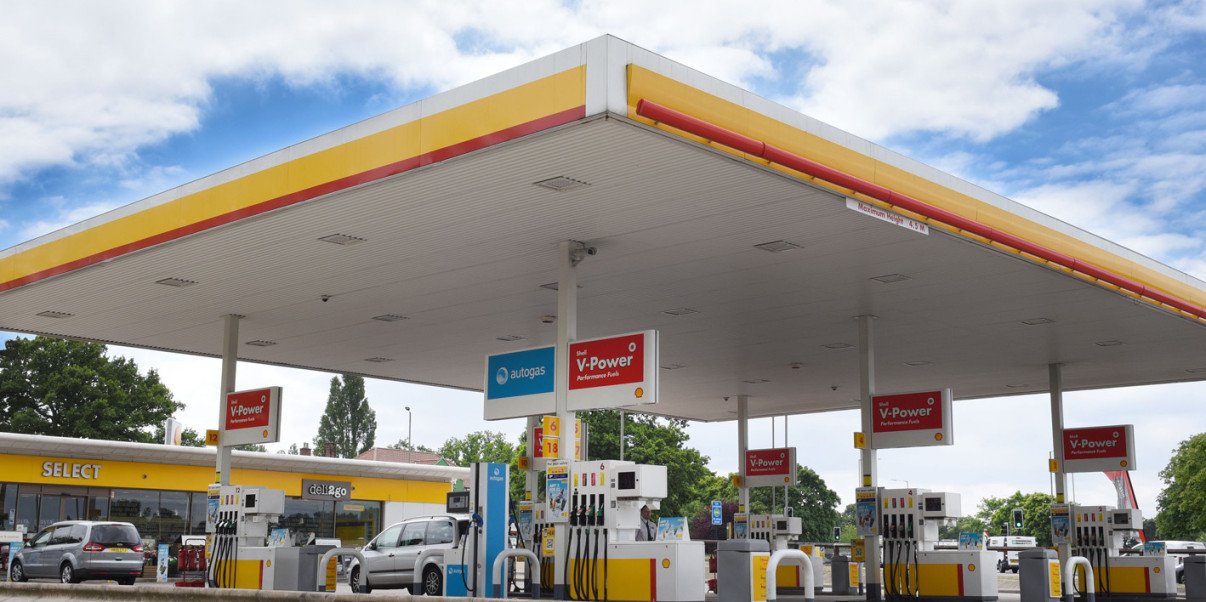 Goodbye to petrol stations by 2050? - Read Cars