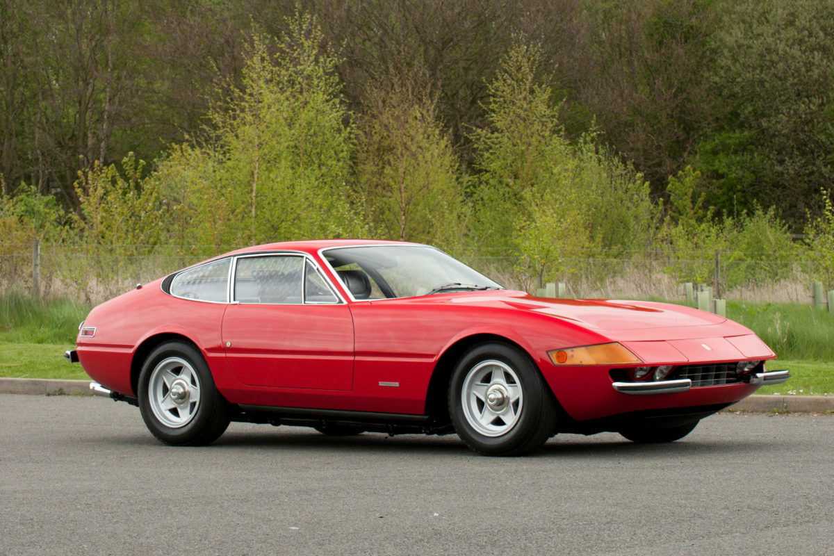 Ferrari Daytona - Read Cars