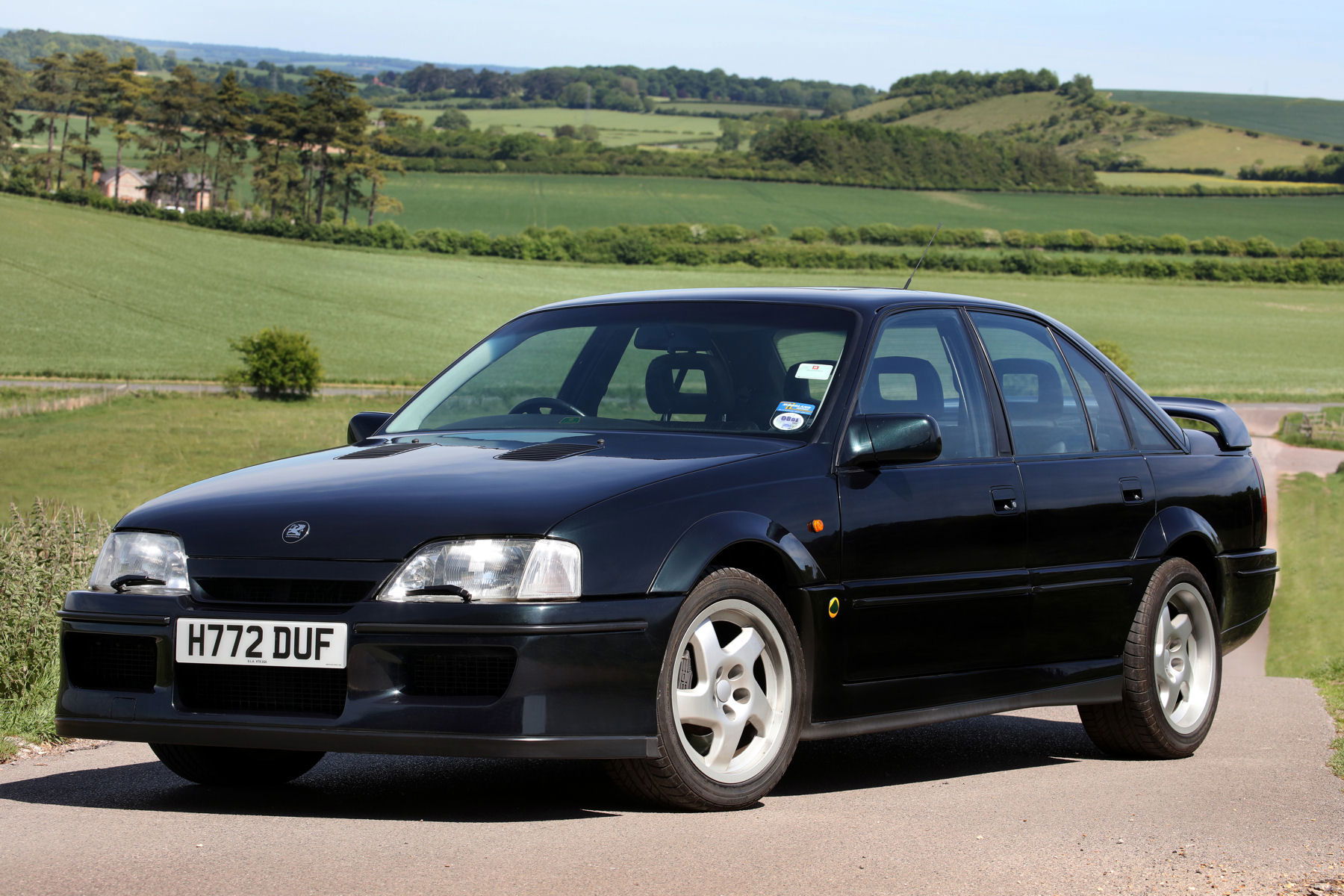 Vauxhall Lotus Carlton - Read Cars